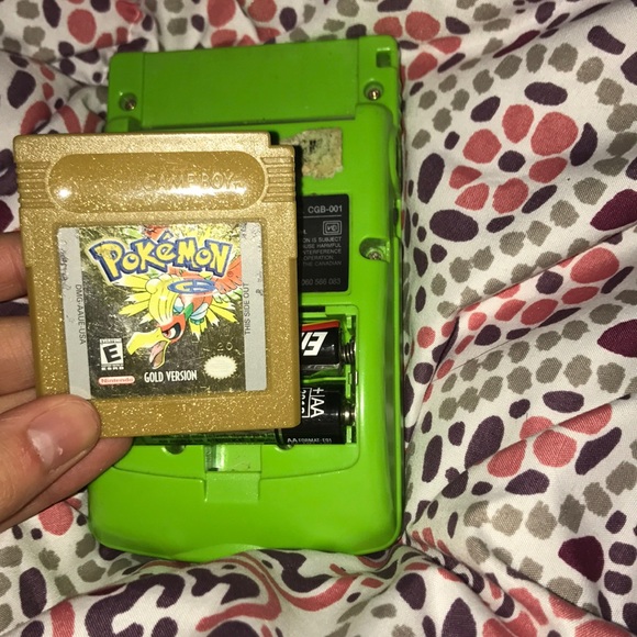 GameBoy Color with Three Games - Picture 3 of 5